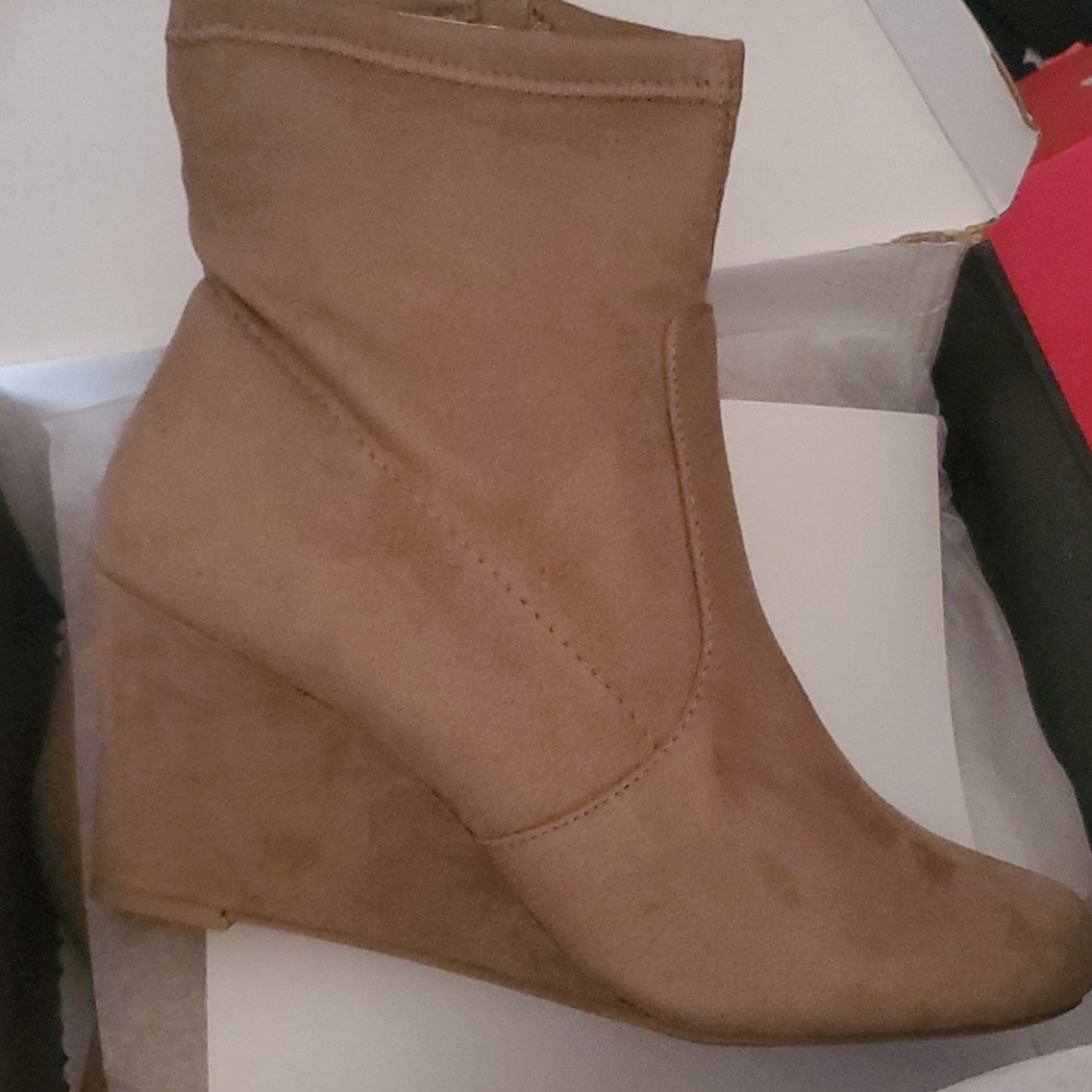 Beige booties ( Boots)